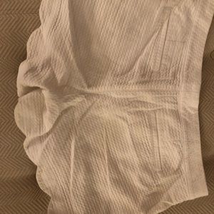 Lily Pulitzer white buttercup shorts